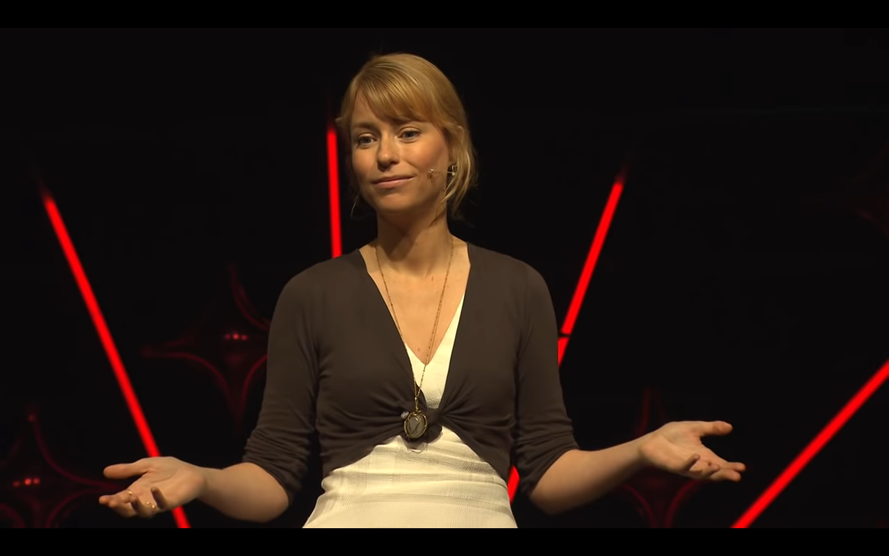 THE HIDDEN POWER OF NOT (ALWAYS) FITTING IN