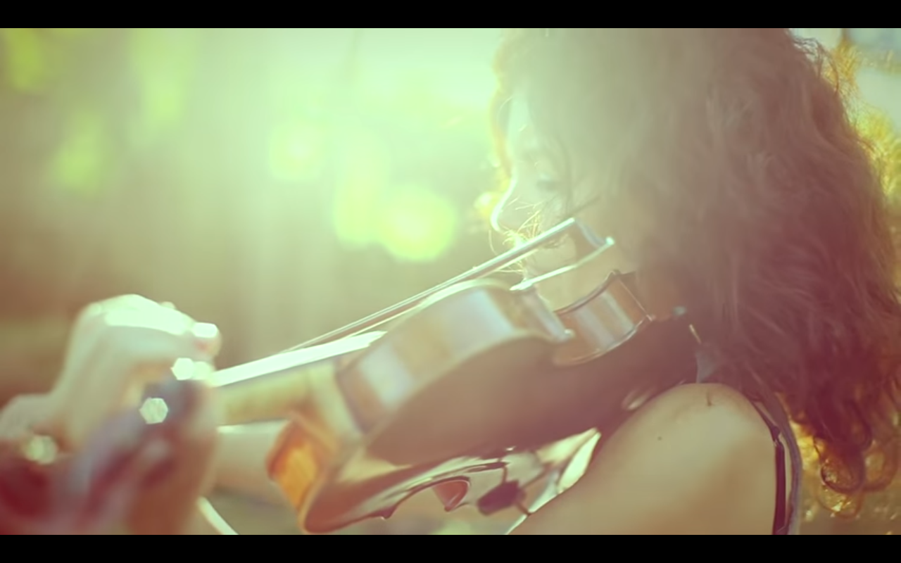 INONDÉS DE NON-DITS