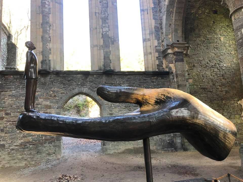 QUE DEUX UNIVERS POSSIBLES