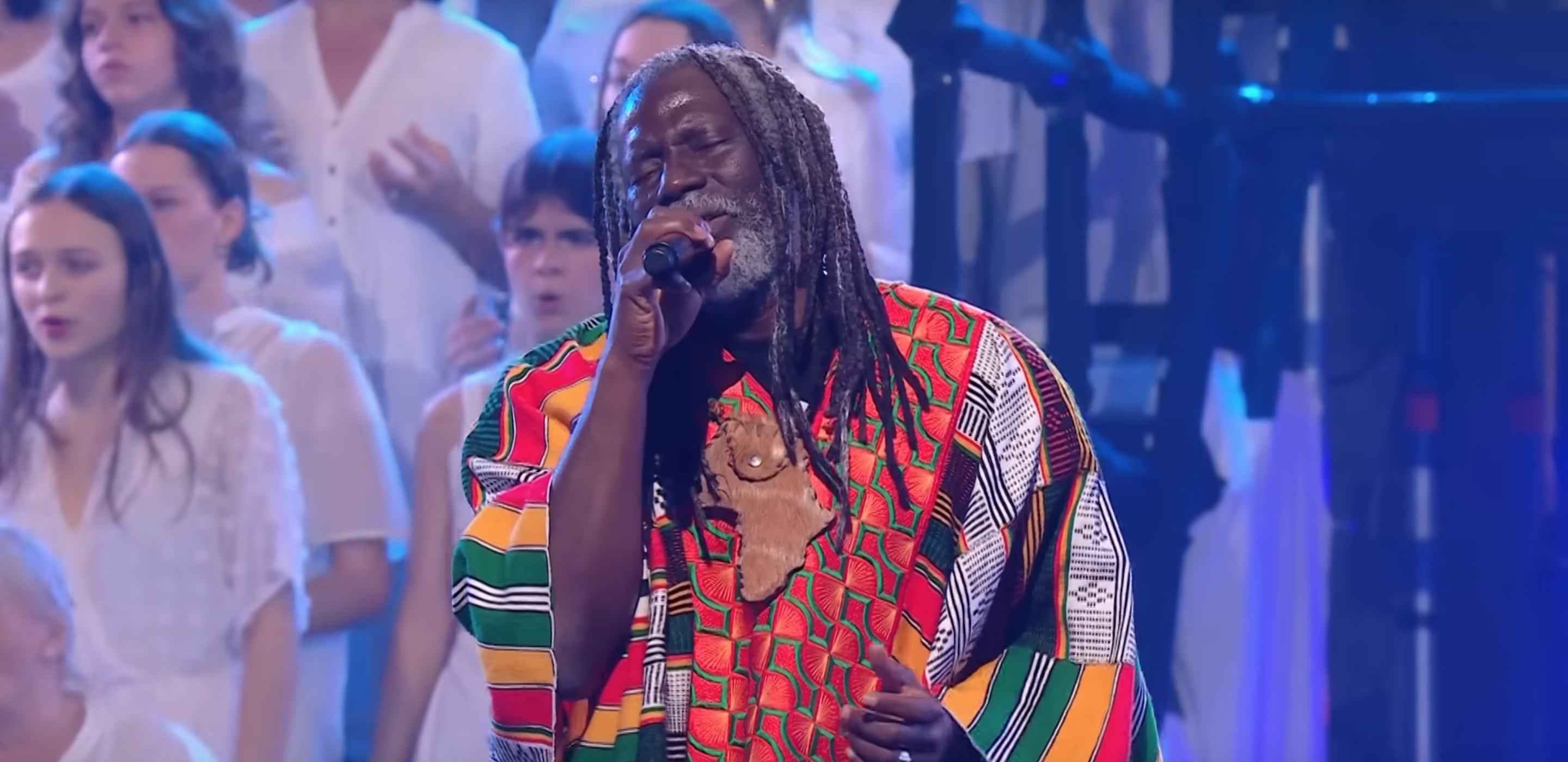 PLUS RIEN NE M&rsquo;ETONNE